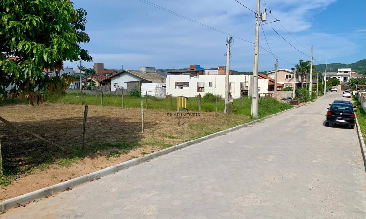 EXCELENTE TERRENO GAROPABA SC. ÓTIMO LOCAL PARA MORAR OU INVESTIR.