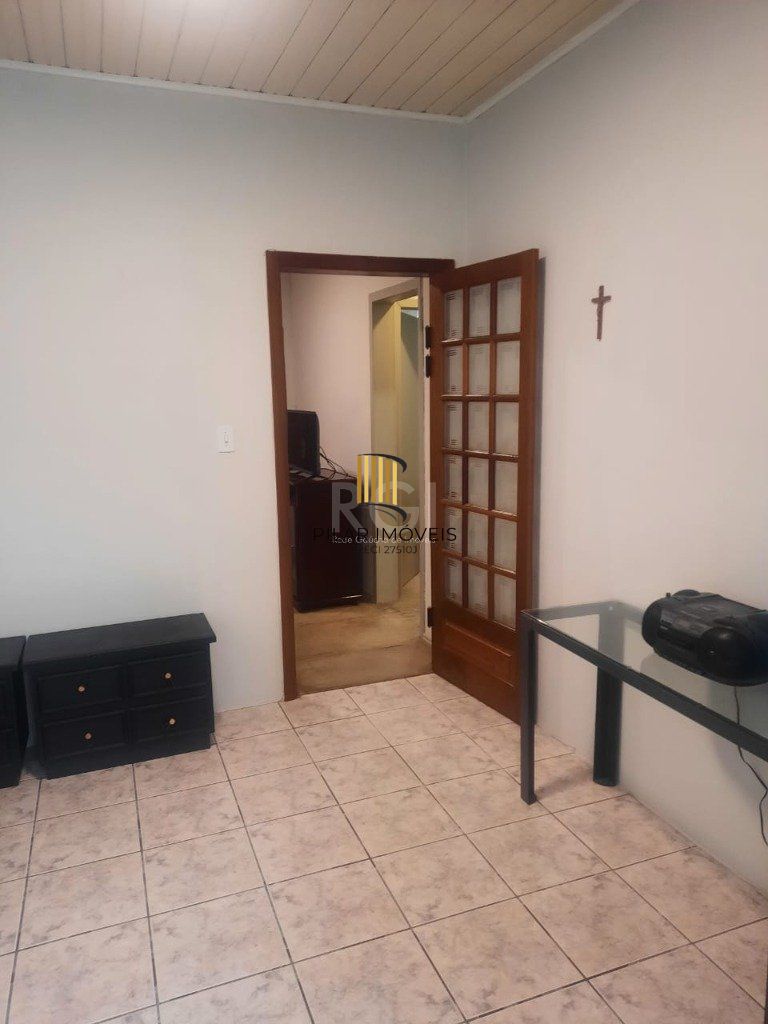 Casa para Venda - 75.43m², 2 dormitórios, 5 vagas - Sarandi