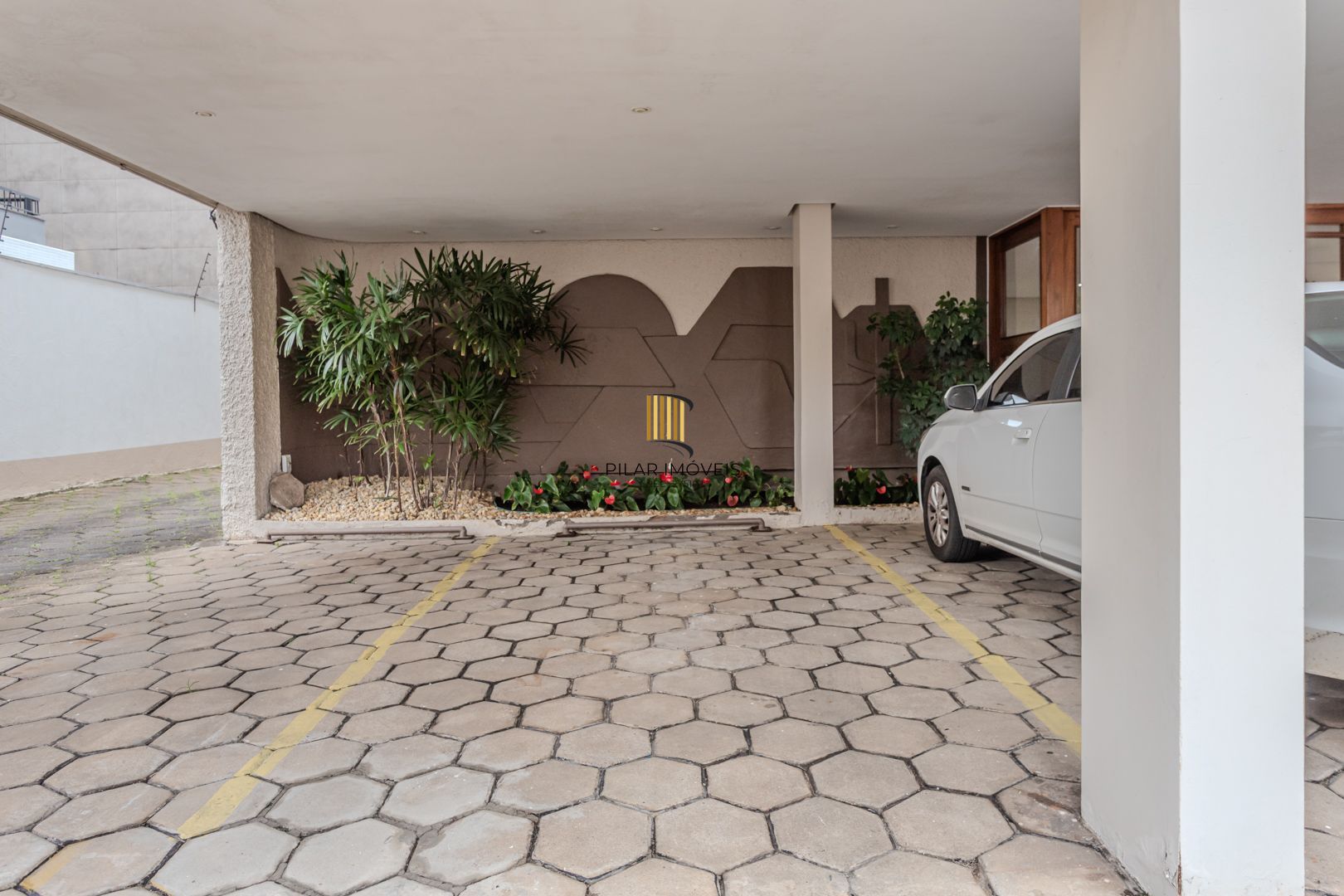 Apartamento no bairro Petrópolis de 3 dormitórios e 1 vaga DESOCUPADO