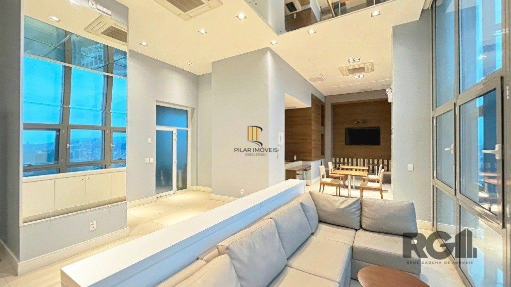 Loft no Tren City andar alto