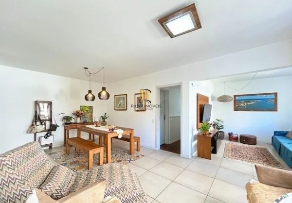 Apartamento no bairro Santa Tereza de 3 dormitórios e infra