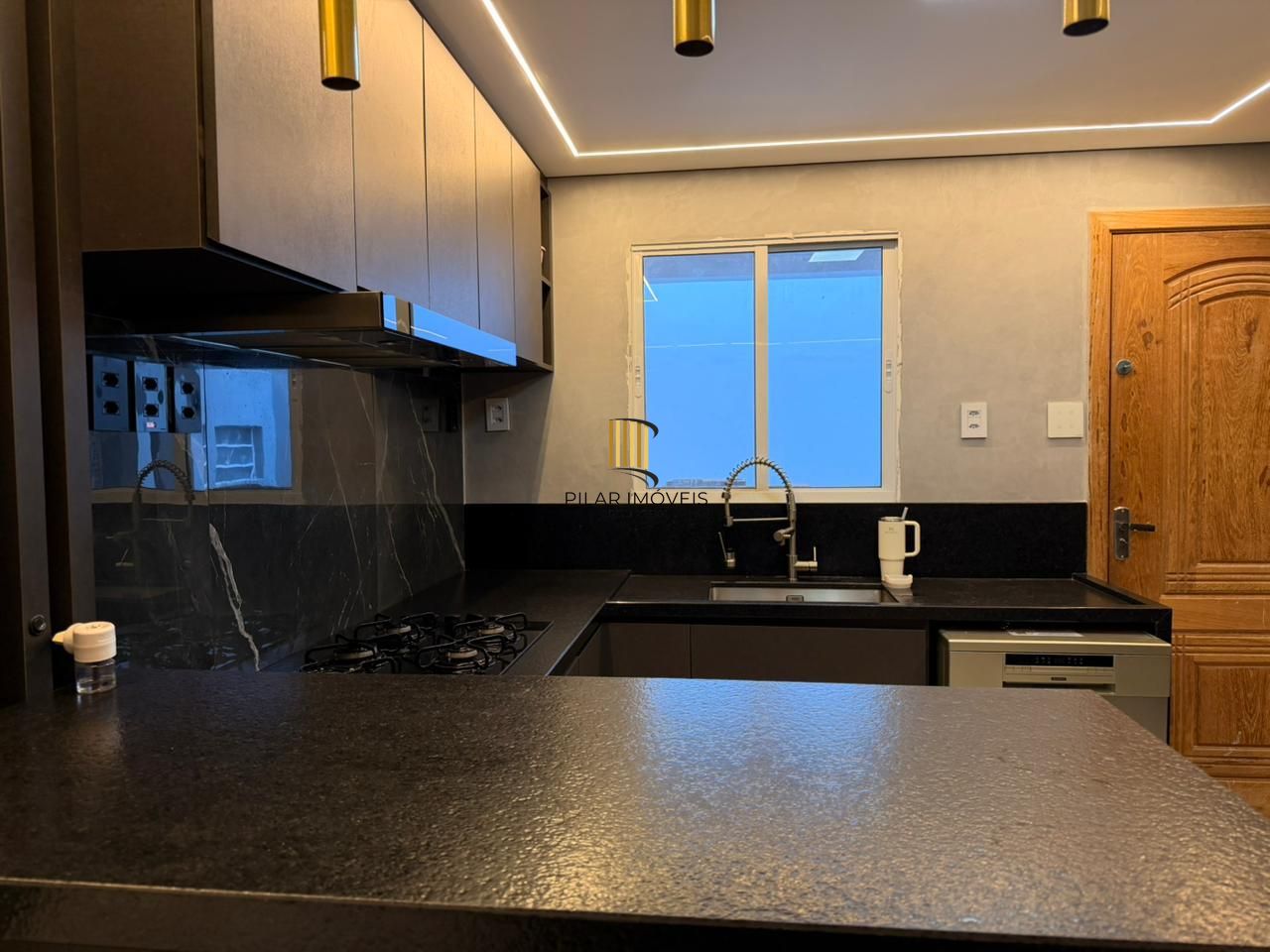 Casa 3 dormitórios no bairro Jardim Carvalho