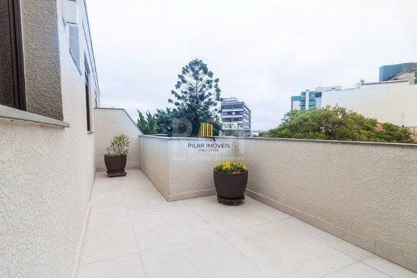 Cobertura/apartamento no Higienópolis de 1 dormitório e 2 vagas Desocupada