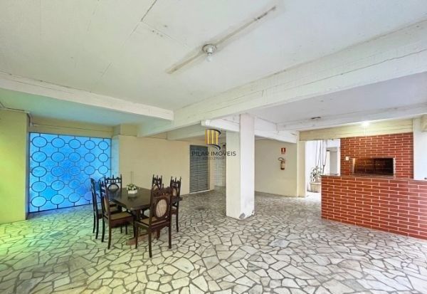 Apartamento no bairro Santana de 3 dormitórios e vaga DESOCUPADO