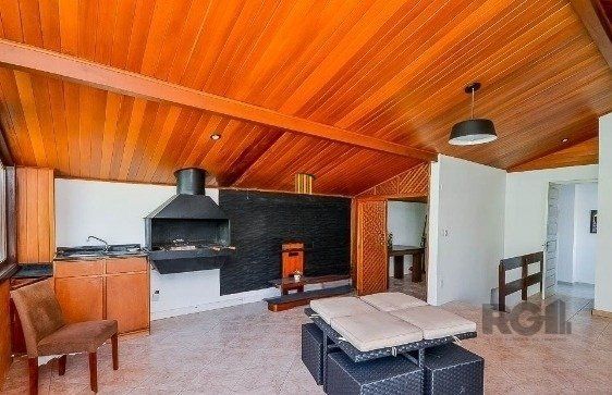 Cobertura no bairro Santo Antônio de 2 dormitórios e 2 vagas