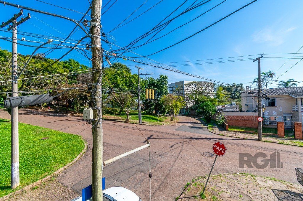 Apartamento 3 dormitórios com dependência com vaga na Medianeira