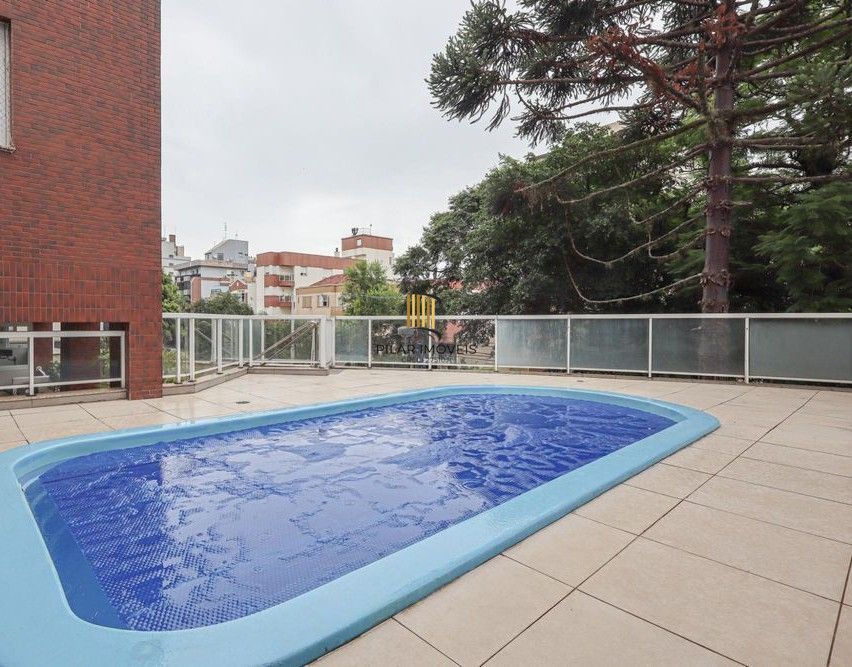 Apartamento no bairro Higienópolis de 2 dormitórios e 2 vagas