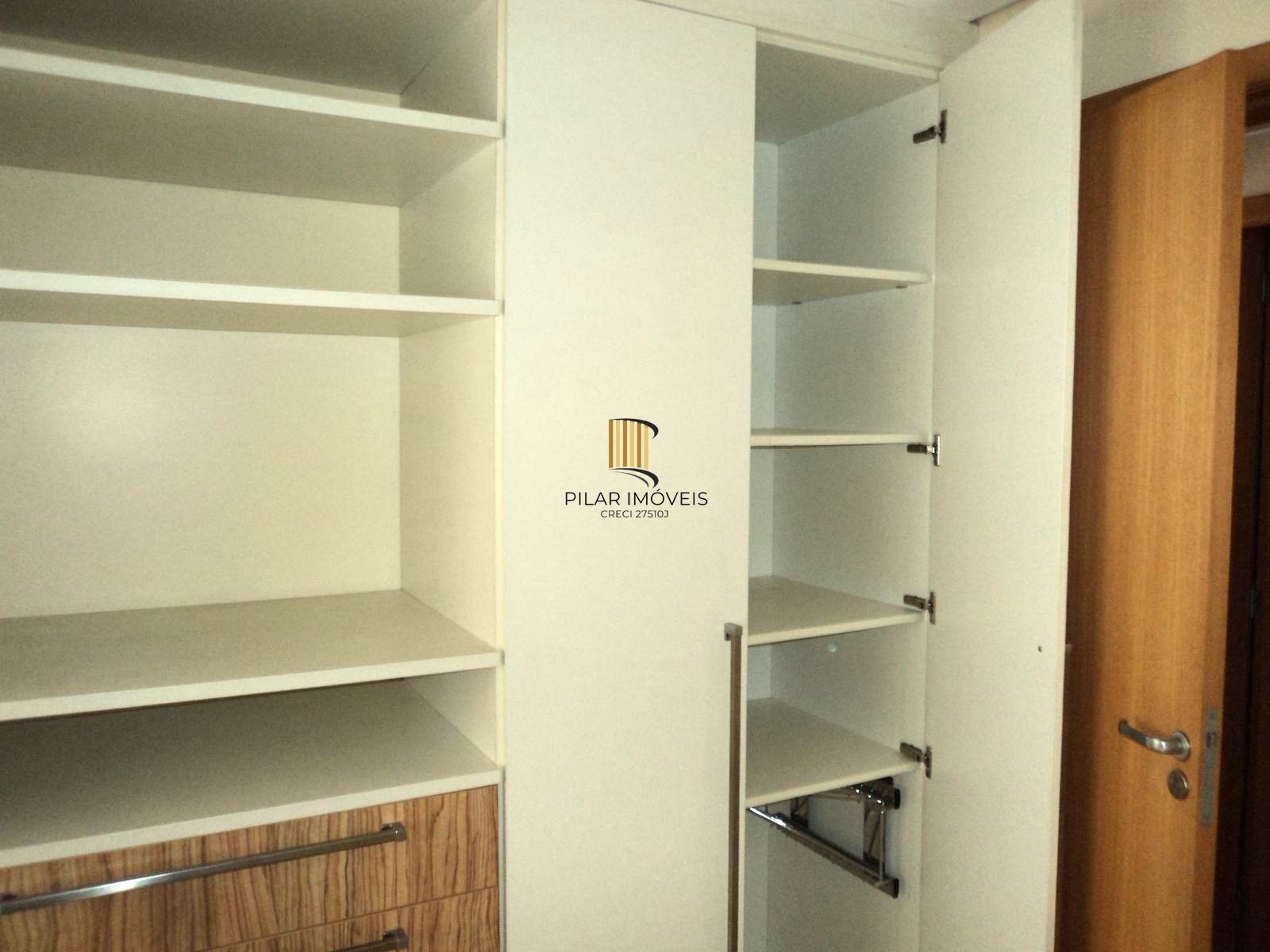 Apartamento no Bom Fim de 2 dormitórios e vaga