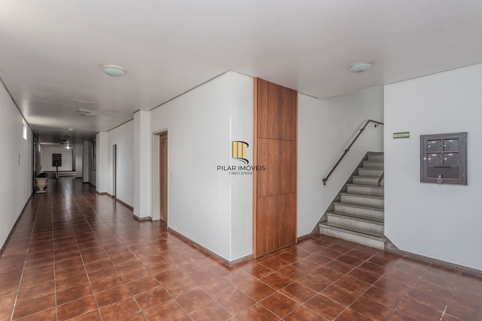 Cobertura no Menino Deus de 3 dormitórios e vaga