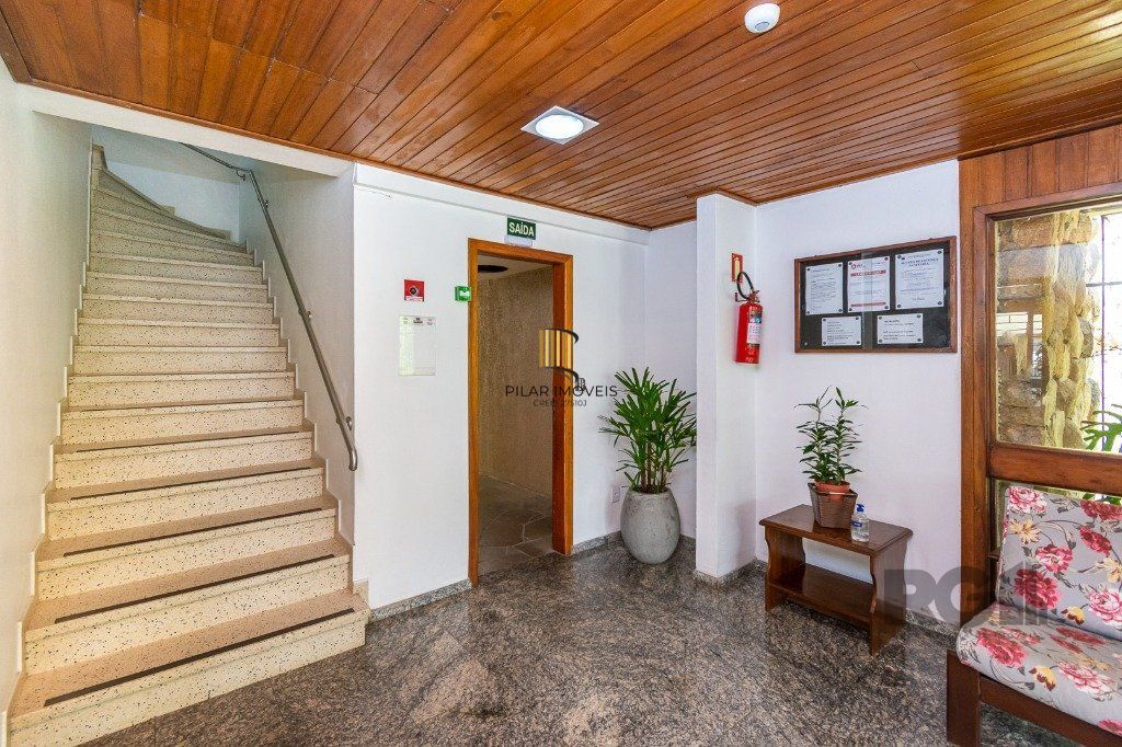 Cobertura no bairro Tristeza de 2 dormitórios e vaga Desocupada