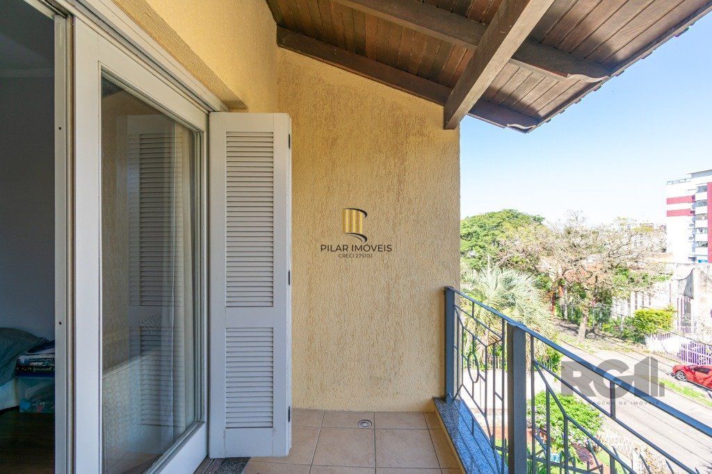 Casa sobrado no jardim Botânico com 5 dormitórios e 4 vagas