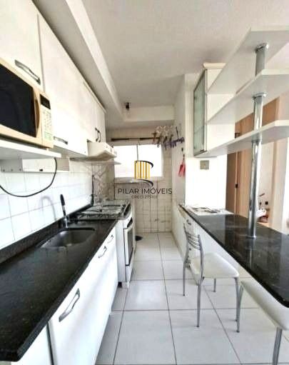Apartamento no Sarandi de 2 dormitórios e vaga semi mobiliado DESOCUPADO