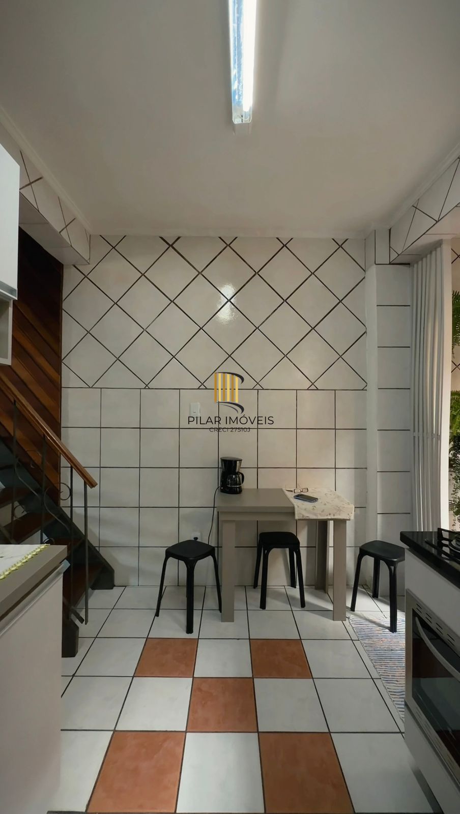 Excelente casa para venda com edicula e sotão. Entrar e morar!