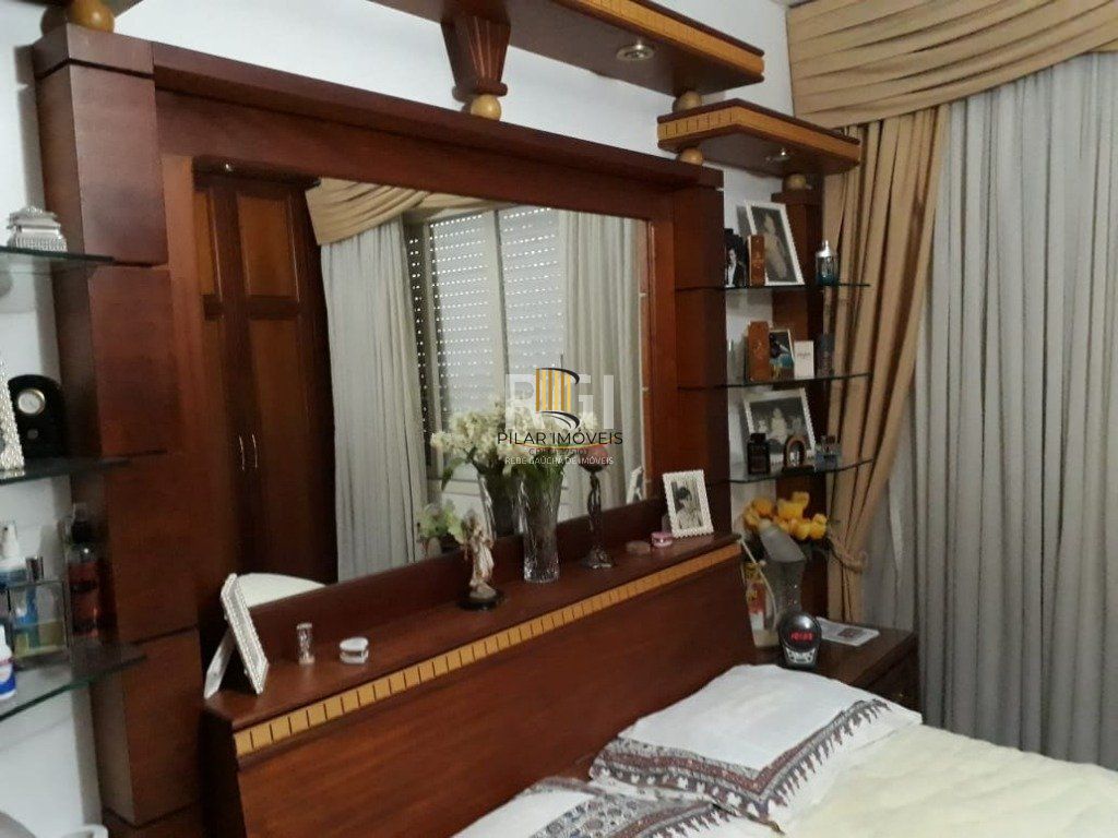 Casa para Venda - 197m², 3 dormitórios, 4 vagas - Sarandi