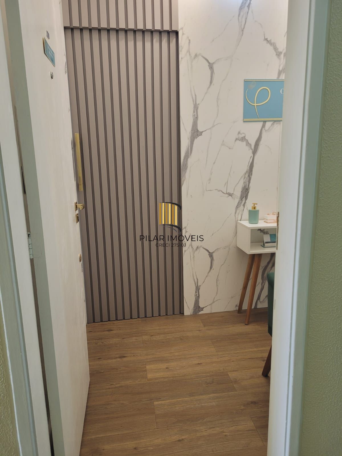 Sala Comercial 1 dormitório no bairro Cavalhada