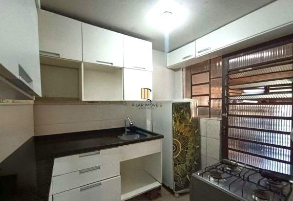 Casa no bairro Jardim do Salso com 2 dormitórios e 4 vagas