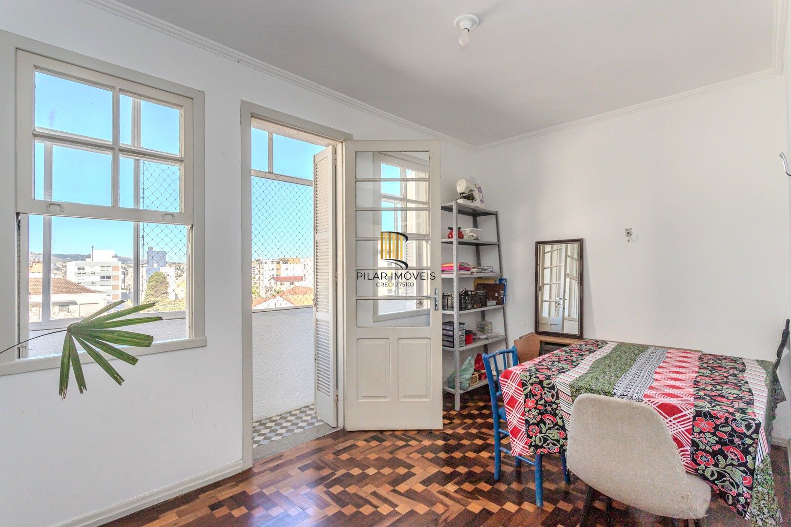 Apartamento no bairro Petrópolis de 3 dormitórios REFORMADO