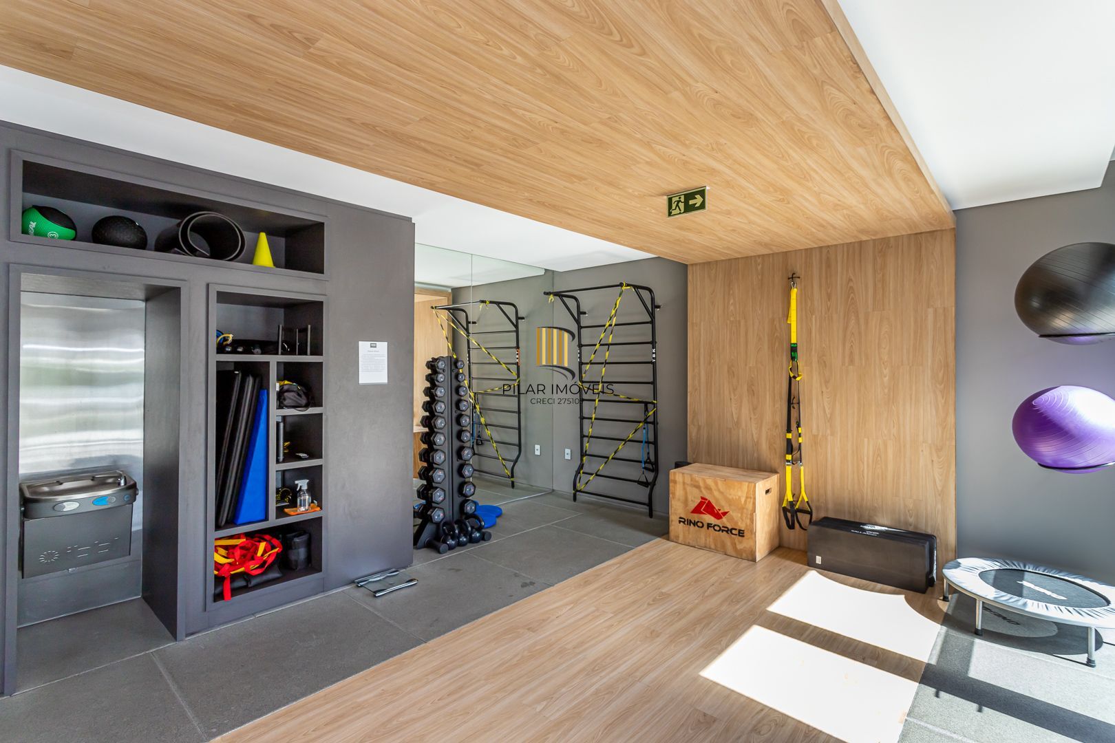 Apartamento no Jardim Lindóia de 2 dormitórios vaga e infra