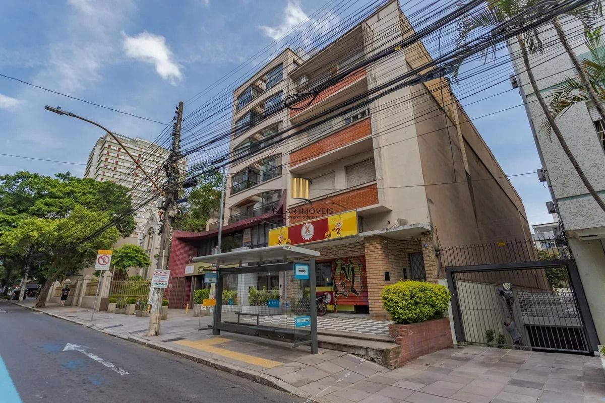 Apartamento no bairro Independência de 3 dormitórios