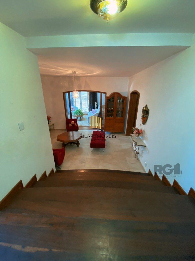 Casa no Teresópolis de 4 dormitórios e 4 vagas