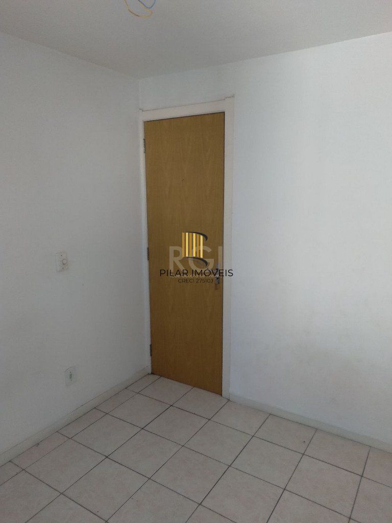Apartamento para Venda - 38m², 2 dormitórios, 1 vaga - Rubem Berta