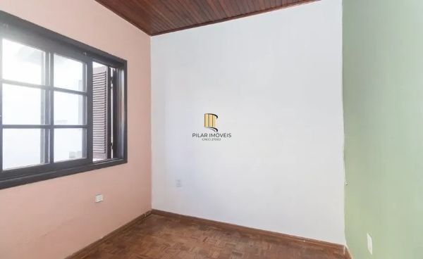 Casa no bairro Jardim Botânico de 4 dormitórios e 3 vagas