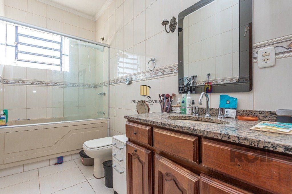 Casa 3 dormitórios no bairro Vila Ipiranga