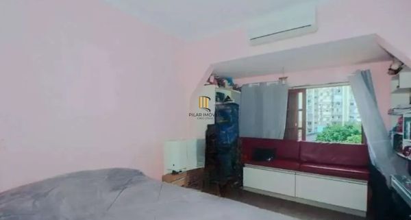 Casa sobrado no bairro Vila Ipiranga de 4 dormitórios e 2 vagas