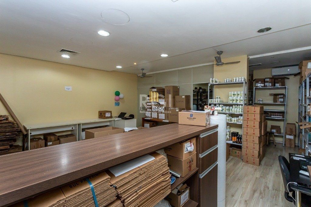 Loja Comercial na Av Cristóvão Colombo