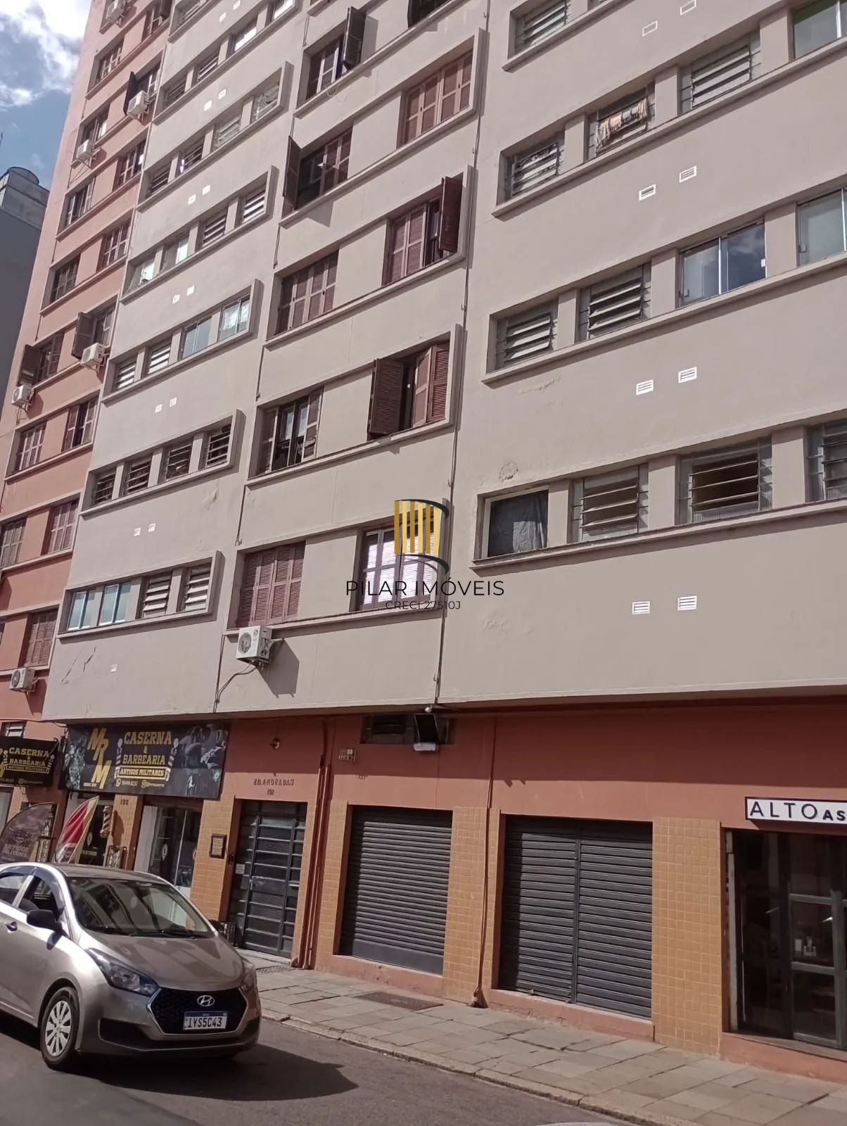 Apartamento JK à venda na Rua General Bento Martins, 192, Centro Histórico, Porto Alegre.