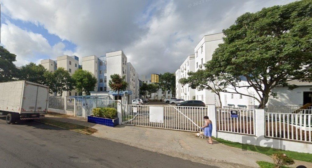 Apartamento 02 dormitórios e vaga rotativa, no bairro Jardim Leopoldina, em Porto Alegre, RS.