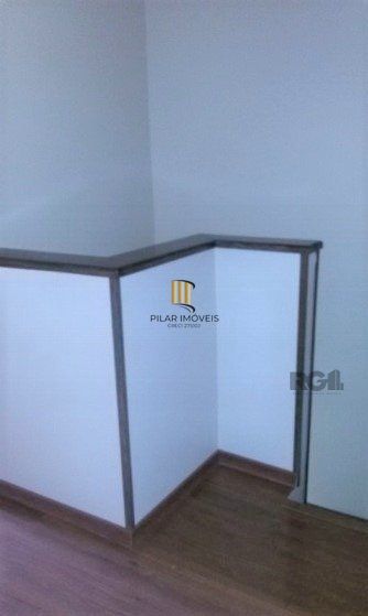 Casa em condomínio no Partenon de 3 dormitórios e vaga