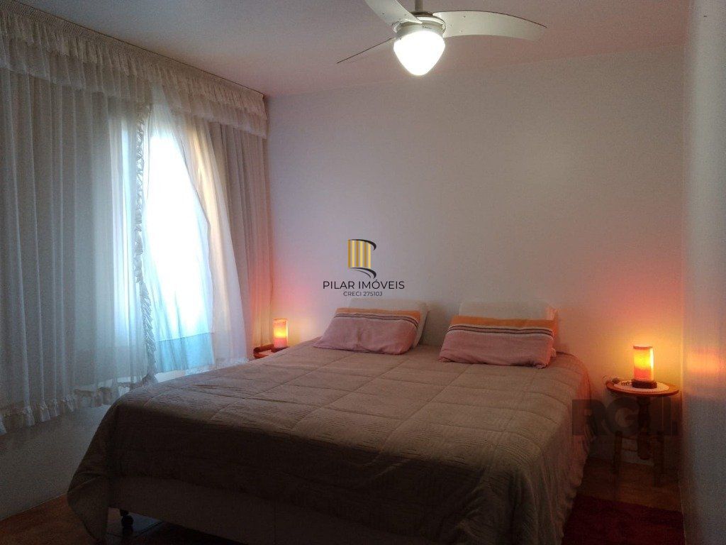 Casa 3 Dormitório(s) Bairro Centro