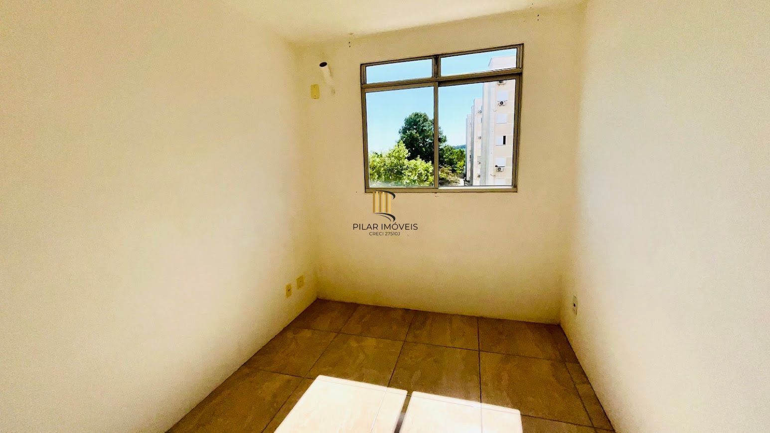 Apartamento no Porto Cruzeiro de 2 dormitórios vaga e infra DESOCUPADO