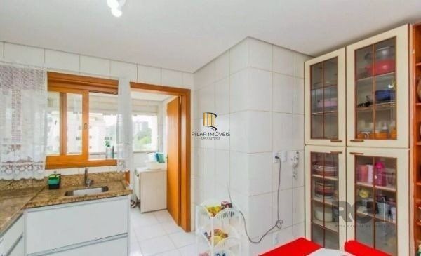 Apartamento com 3 dormitórios sendo 1 suíte à venda, 108 m²