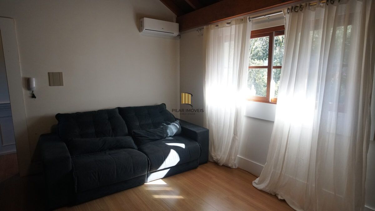 Cobertura no bairro Lago Negro em Gramado de 3 dormitórios e vaga