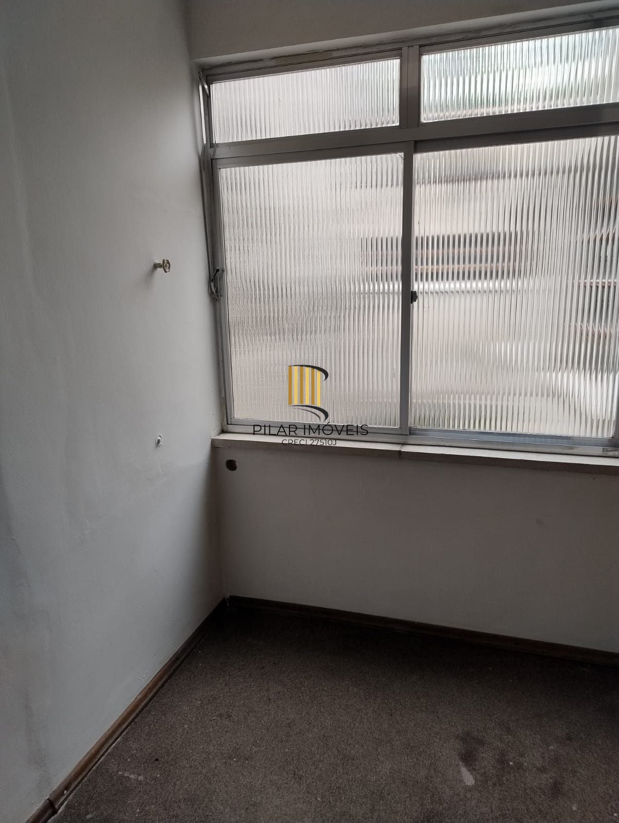 CASA MISTA COMERCIAL NO TÉRREO E RESIDENCIAL EM CIMA