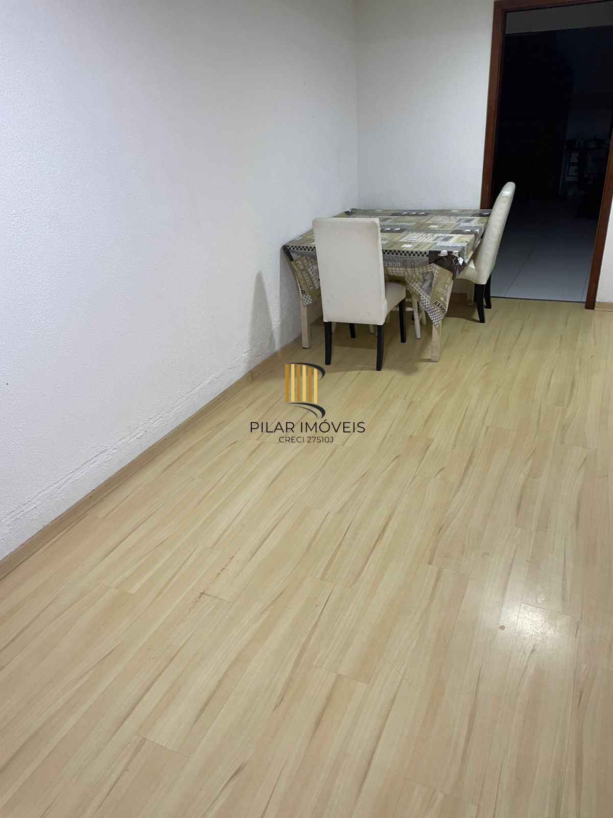 Casa em Condomínio no Jardim Ypu de 2 dormitórios e vaga DESOCUPADA