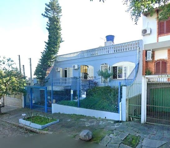 Sobrado no bairro Vila Ipiranga de 4 dormitórios e 2 vagas - Pilar Imóveis