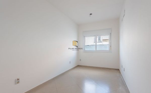 Casa sobrado no bairro Vila Ipiranga de 3 dormitórios e 2 vagas