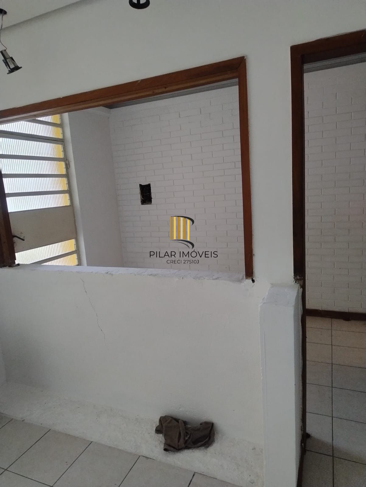CASA MISTA COMERCIAL NO TÉRREO E RESIDENCIAL EM CIMA