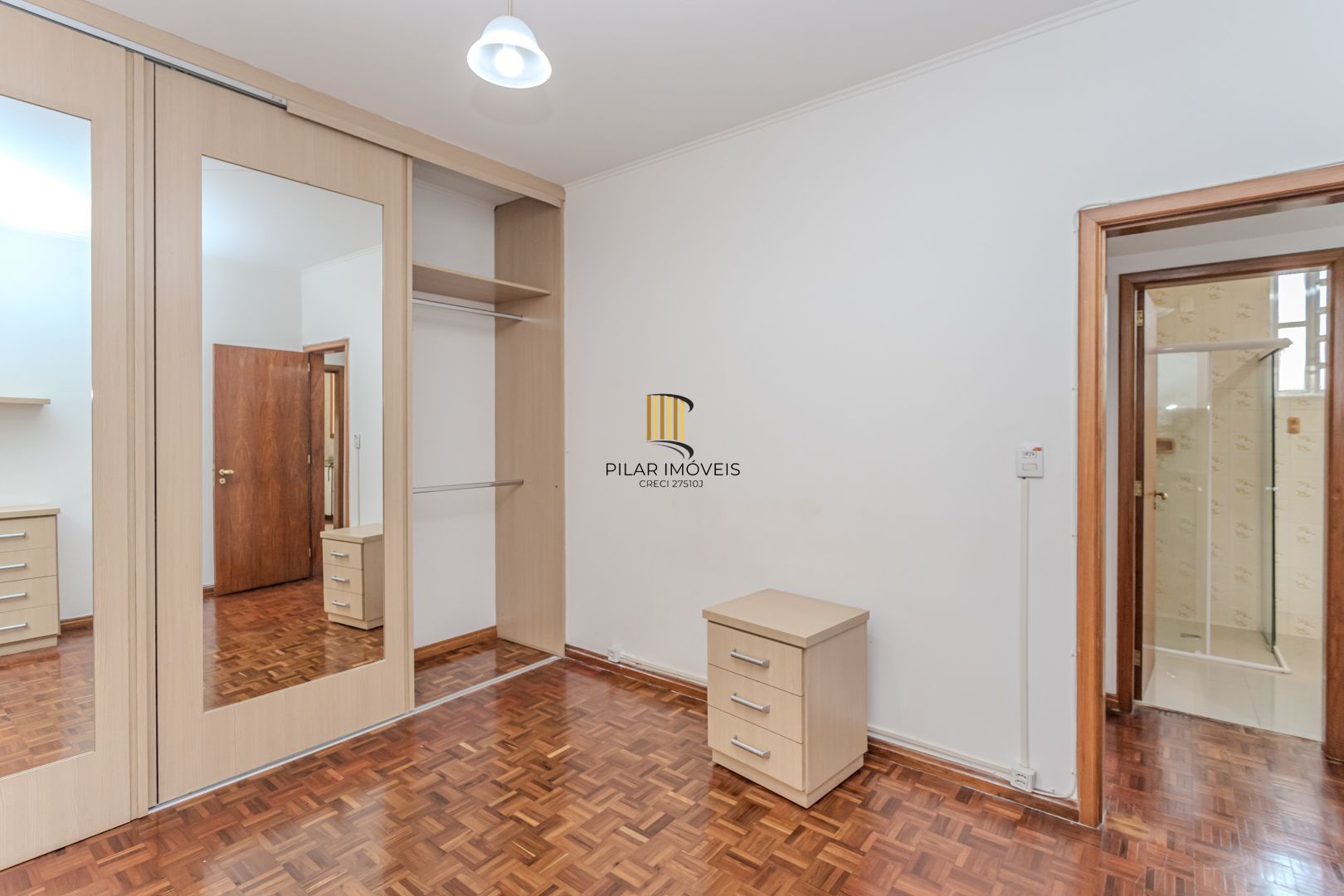 Apartamento no Jardim Lindóia de 2 dormitórios DESOCUPADO