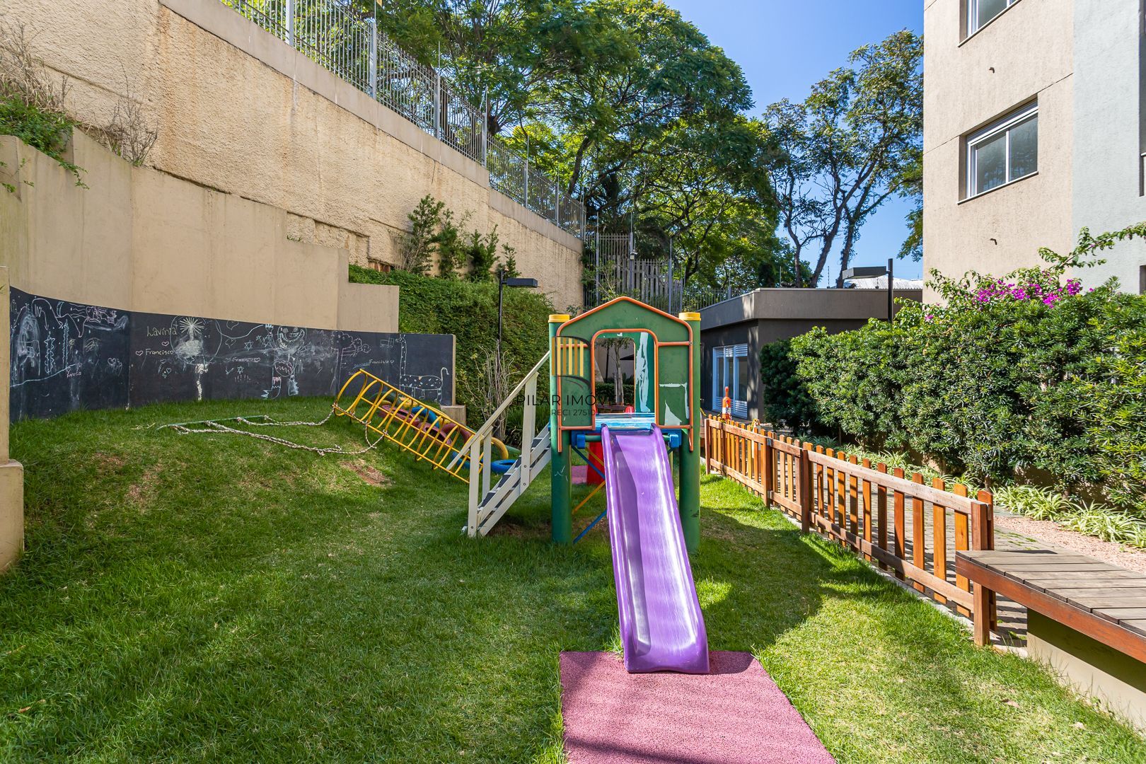 Apartamento 3 dormitórios no bairro Jardim Carvalho