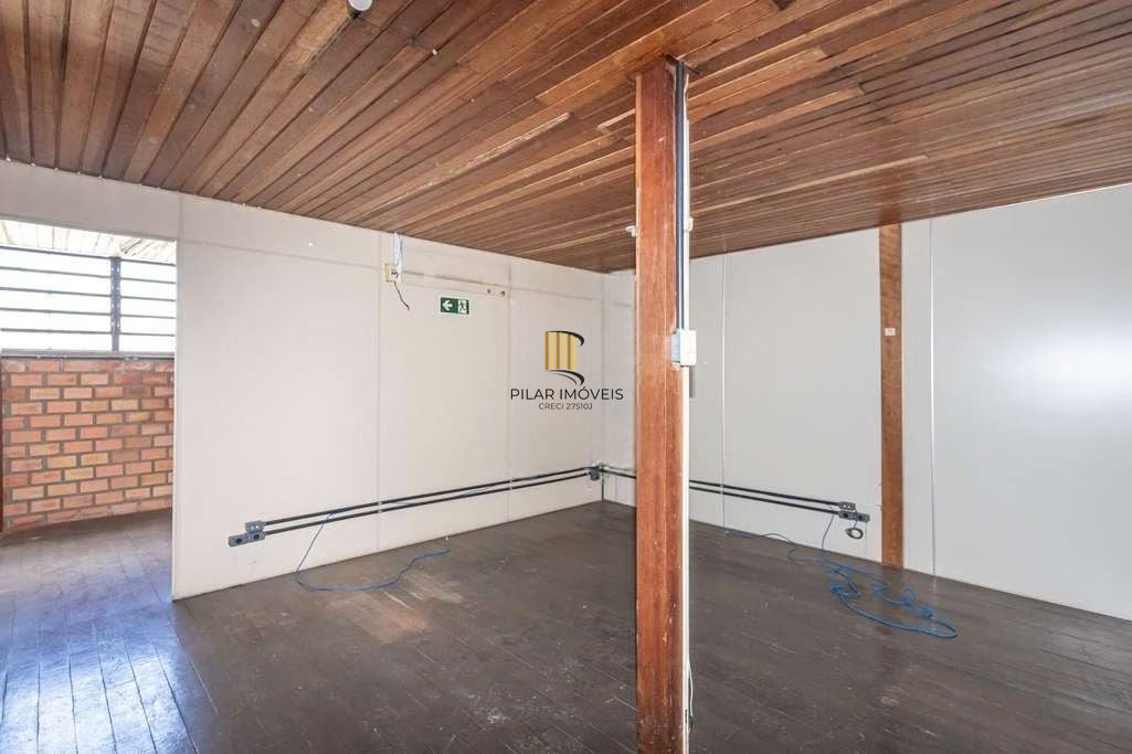 Galpão 2 dormitórios no bairro Navegantes