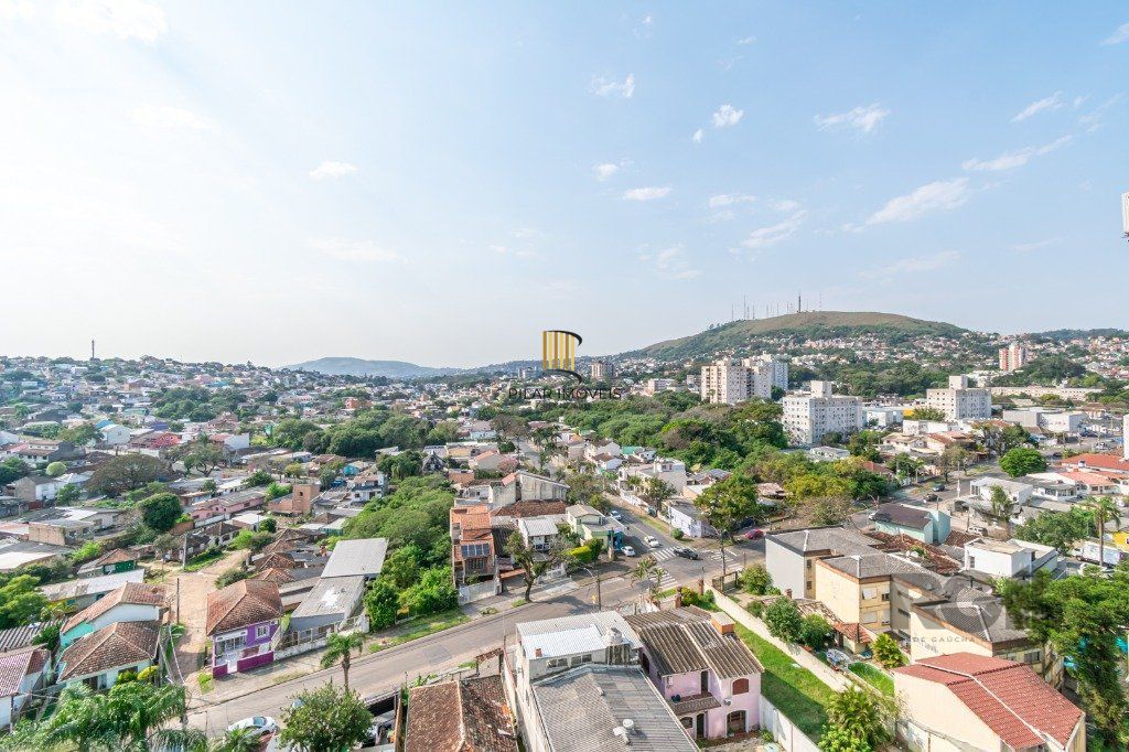APTO DÉCIMO TERCEIRO ANDAR COM GARAGEM E ELEVADOR. ÓTIMA VISTA
