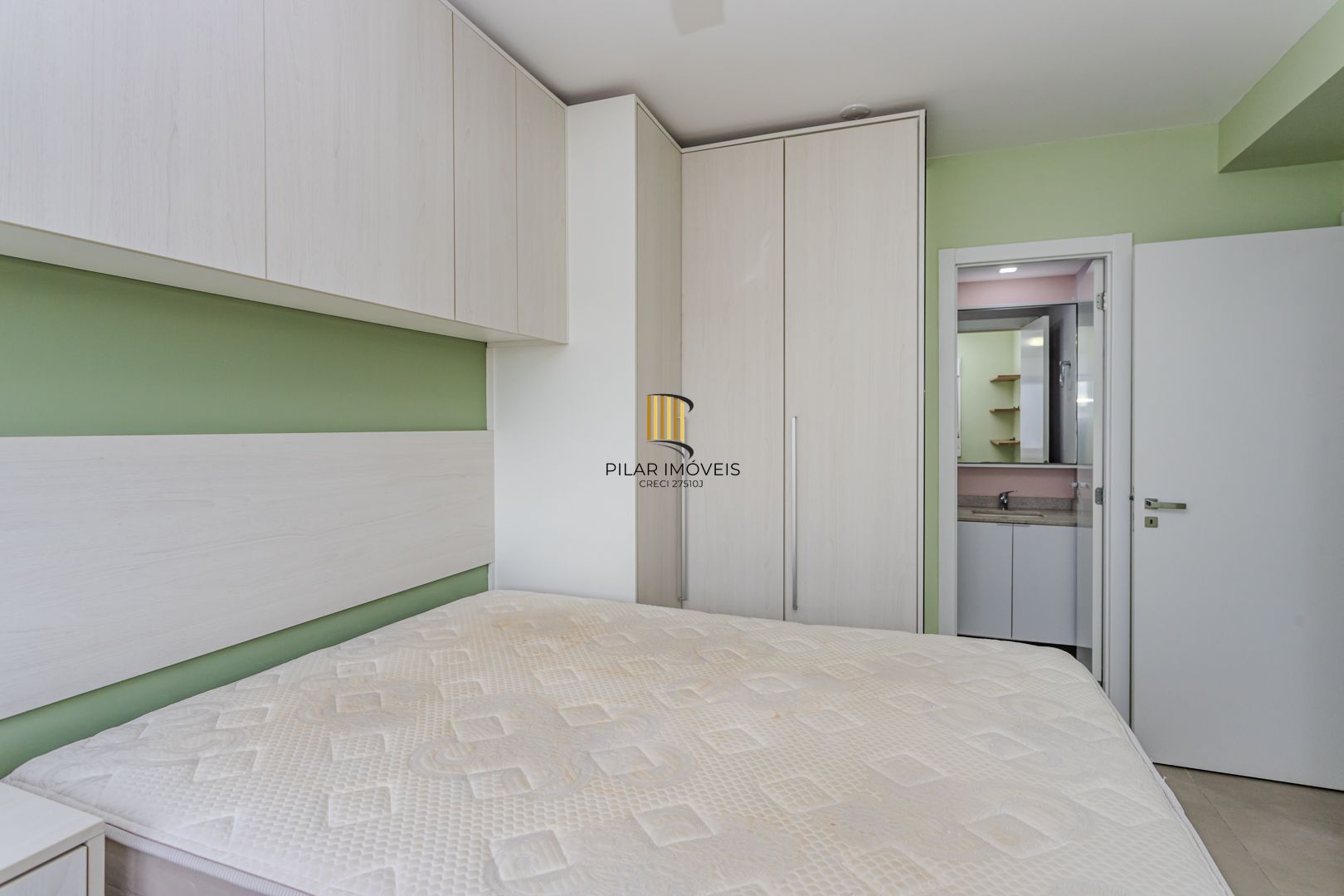 Apartamento no Jardim Lindóia de 2 dormitórios vaga e infra