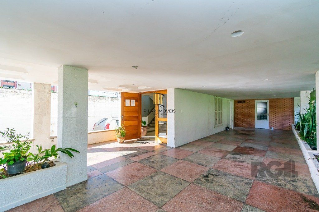Apartamento 3 dormitórios com dependência com vaga na Medianeira