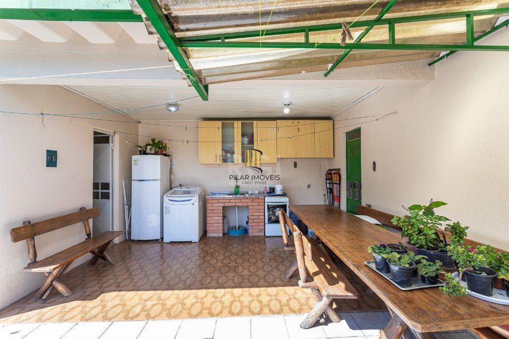 Casa para Venda - 143.32m², 3 dormitórios, sendo 1 suites, 5 vagas - Parque Santa Fé