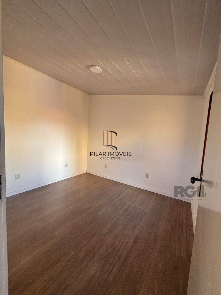 Casa de 3 dormitórios e 2 vagas - Medianeira