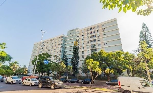Apartamento na Azenha de 3 dormitórios térreo - Pilar Imóveis